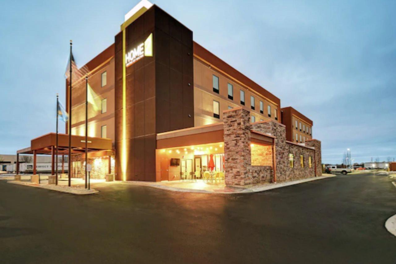 Home2 Suites By Hilton Beloit Exterior foto